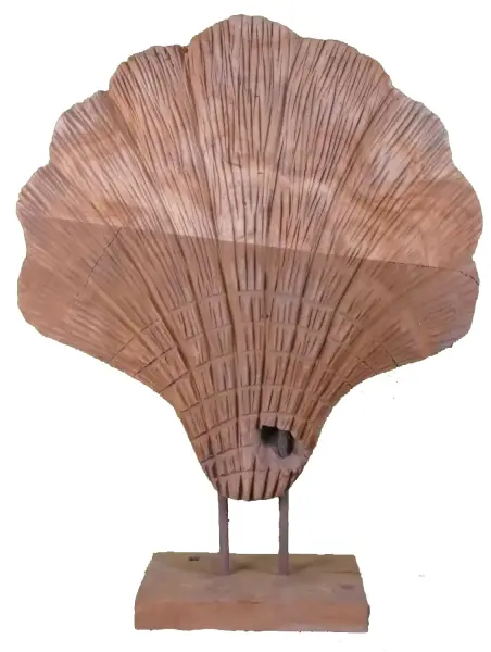 Product image 1 of the product “A shell made from teak wood on a stand ”